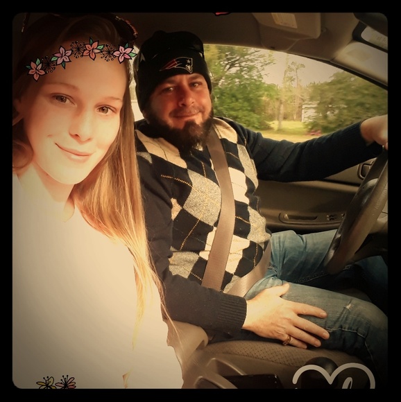 Meet your Posher, Lindsey - Picture 1 of 8